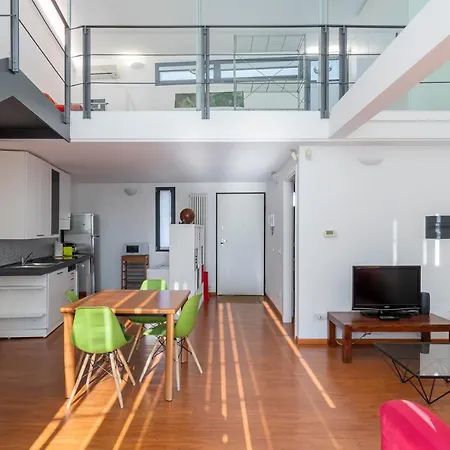 I Host - Guintellino 32 Milaan